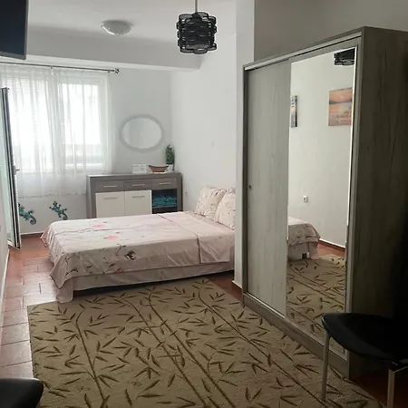 Sinchets Apartment